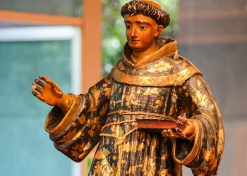 Estados Unidos entrega a México escultura virreinal robada hace 20 años