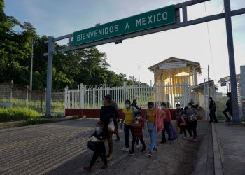 López Obrador celebra el final del programa Quédate en México de EU