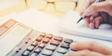 Ha quedado en el olvido la idea de una reforma fiscal: Grajeda