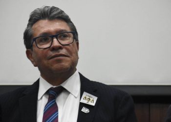 No tengo cuentas por saldar, ni cadáveres en el closet por eso soy la mejor opción para relevar al presiente, aseguró Ricardo Monreal