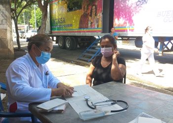 Las familias gastan 40% más en salud que la administración pasada: Hurtado