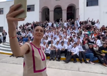 Sheinbaum augura feliz regreso a clases a estudiantes