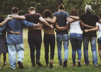 Construir comunidad y cultivar el tejido social es fundamental para la sociedad: Cadena