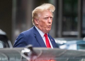 Trump reclama ser restituido como presidente o nuevas elecciones inmediatas