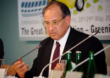 Urge avanzar en la movilidad eléctrica: Víctor Hugo Páramo