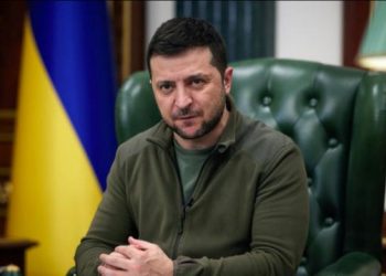 Zelenski pide más sanciones a Rusia y que no gane dinero con la energía