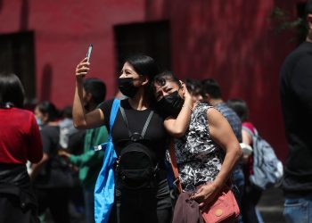 Se eleva la cifra de muertos tras sismo en México