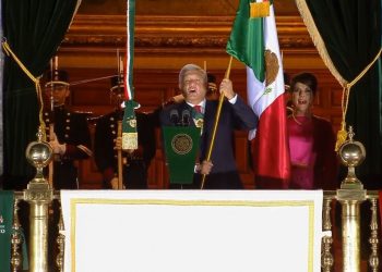López Obrador encabeza el 212 aniversario de la Independencia de México, aquí los Vivas y más