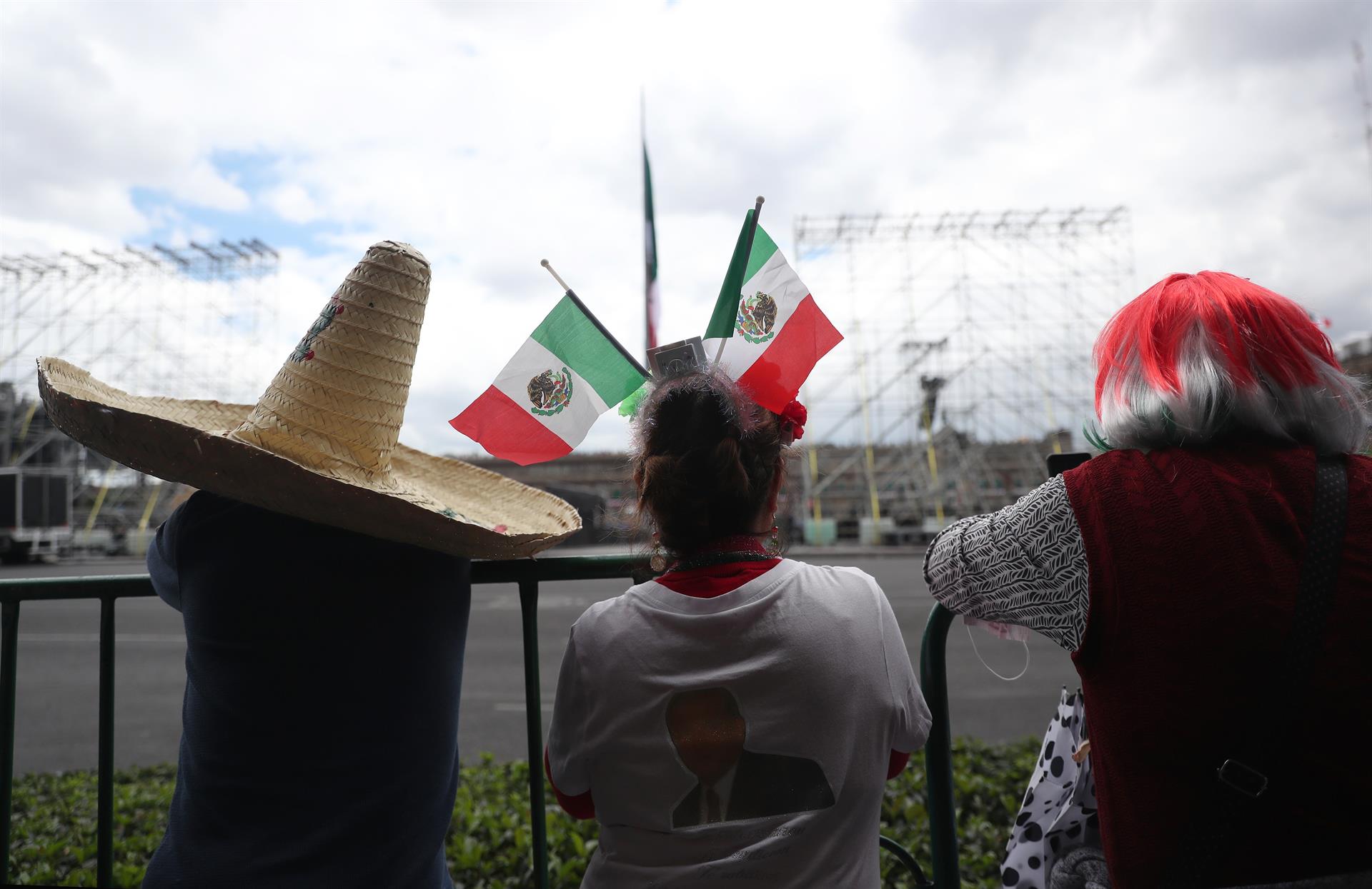 Mexicanos regresan a la capital para celebrar el grito Enfoque Noticias