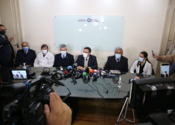 Suman cuatro muertes por neumonía bilateral de origen desconocido