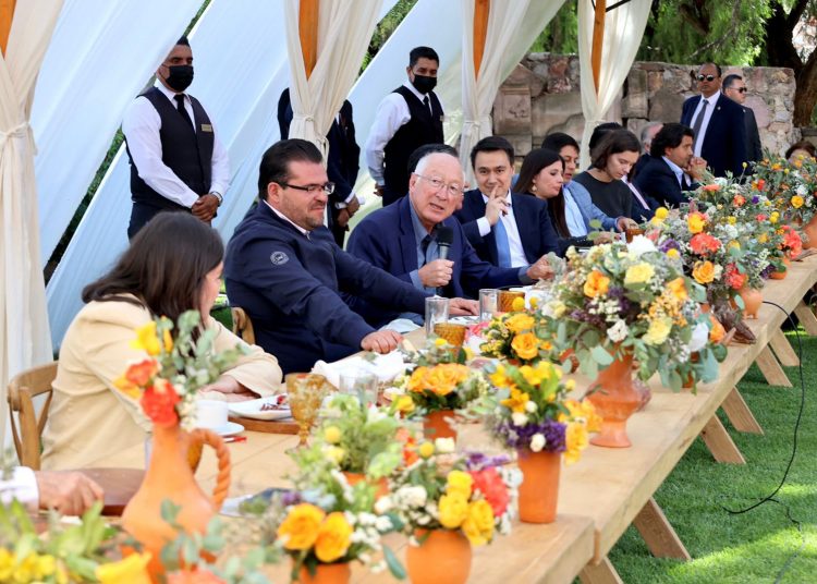 FOTO TWITTER @USAmbMex