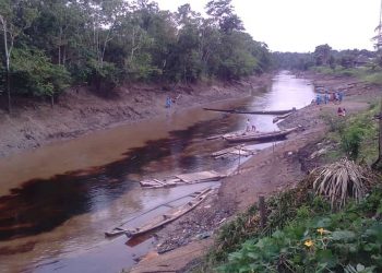Confirman un nuevo derrame de petróleo en selva peruana