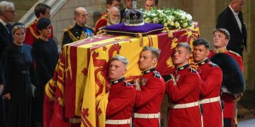 Un miembro de la realeza dio positivo a COVID 19 tras asistir al funeral de la Reina Isabel II