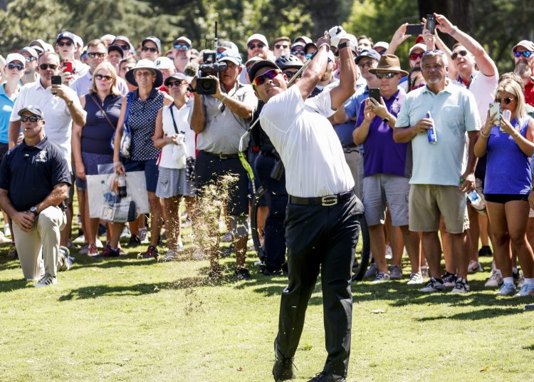 Charlotte (United States), 22/09/2022.- International team member Hideki Matsuyama of Japan hits from the rough on the second hole during the foursome competition at the 2022 Presidents Cup golf tournament at the Quail Hollow Club in Charlotte, North Carolina, USA, 22 September 2022. (Japón, Estados Unidos) EFE/EPA/TANNEN MAURY