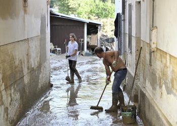 Suben los muertos por inundaciones en Italia