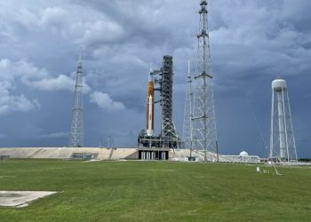 NASA aplaza otra vez el lanzamiento de Artemis I