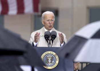 Biden recuerda a la reina Isabel II durante discurso por el 11S