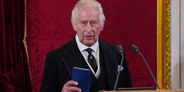 Este será el estandarte del rey Carlos III