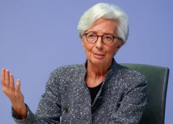 Christine Lagarde pide que gobiernos den liquidez a empresas energéticas para evitar quiebras