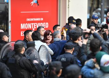 Nuevas imágenes revelan datos de ataque contra Cristina Fernández