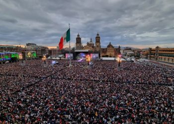 Grupo Firme rompe récord de asistencia en concierto del Zócalo