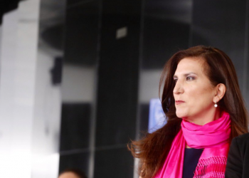 Parece ser que el gobierno no tiene los votos para sacar adelante la reforma: López Rabadán