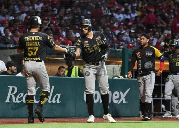 Leones empata la Serie de Campeonato
