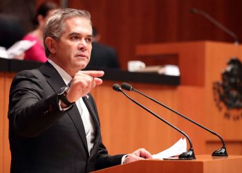 Propuesta sobre la permanencia de las fuerzas armadas en tareas de seguridad pública partirá de cero: Mancera
