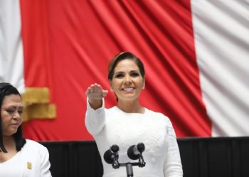 Obras como el Tren Maya y el Aeropuerto de Tulum llevarán prosperidad a Quintana Roo, asegura gobernadora