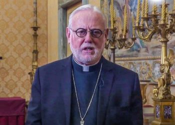 El secretario de Estado vaticano representará al papa en funeral de Isabel II
