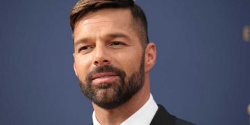 Ricky Martin presenta millonaria demanda, te contamos los detalles