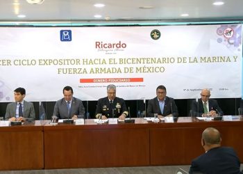 Celebran en el Senado emisión de moneda por el bicentenario de la Marina Armada de México