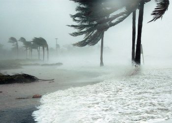 Japón activa máxima alerta por un tifón sin precedentes