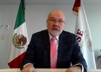 Secretaría de Economía y la SEP firmaron acuerdo para preparar capital humano en STEM