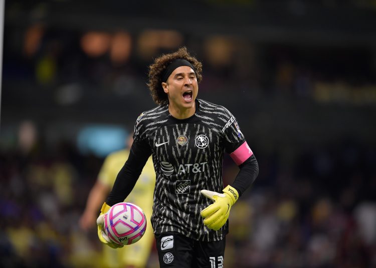 Guillermo Ochoa of America during the game America vs Toluca, corresponding to the Semifinals second leg match of the Torneo Apertura 2022 of the Liga BBVA MX, at Azteca Stadium, on October 22, 2022.



Guillermo Ochoa de America durante el partido America vs Toluca, correspondiente al partido de Vuelta de Semifinales del Torneo Apertura 2022 de la Liga BBVA MX, en el Estadio Azteca, el 22 de octubre de 2022.