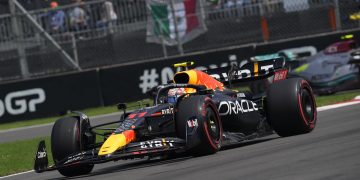 Checo Pérez termina quinto en la tercera práctica libre