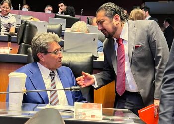 Acusan de persecución política a secretario de educación de Veracruz