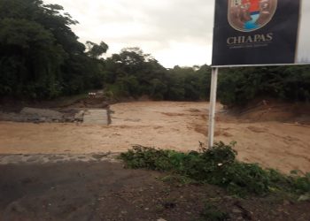 Karl deja un muerto y miles de afectados tras su paso por  México