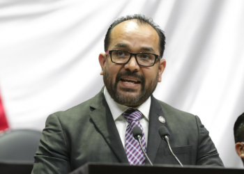 Reformas a la ley de aviación y de aeropuertos motivarán la competitividad: Castañeda