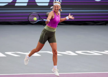 Azarenka avanza a cuartos de final