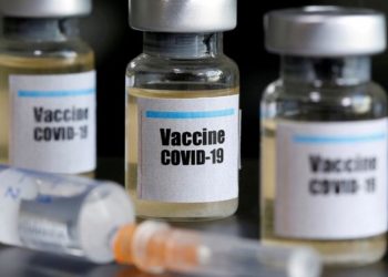Vacunas anticovid evitan muertes, pero no contagios: EMA