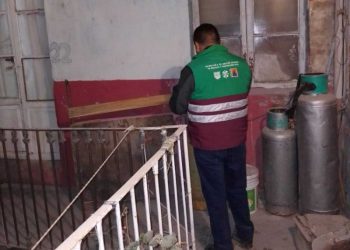 Derrumbe deja un herido y 40 personas desalojadas en el Centro Histórico