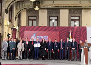 ¿Qué hacen los empresarios en la Conferencia Matutina con AMLO?