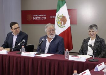 México debe adoptar políticas más claras para garantizar las libertades de los migrantes como es el caso de los venezolanos: Alejandro Encinas