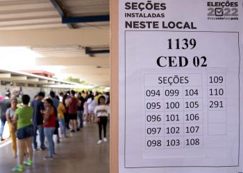Cierran los colegios electorales para la segunda vuelta en Brasil