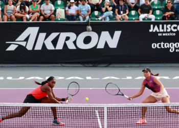 Gauff y Pegula dan otro paso
