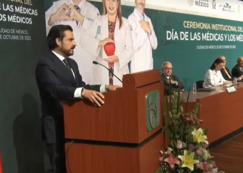 Van por mejores condiciones y basificación de médicos del IMSS