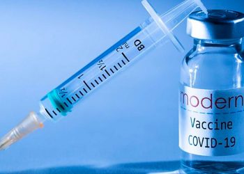 Moderna ofrecerá vacunas adaptadas a variantes COVID a países más pobres