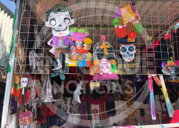 ¿Planeas poner una ofrenda o disfrazarte este Día de Muertos? Aquí te decimos algunos precios