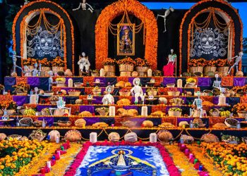 ¿El Día de Muertos es feriado?